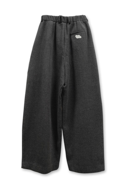 【PRE-ORDER】WOOL BALOON TUCK TROUSERS -CHARCOAL-