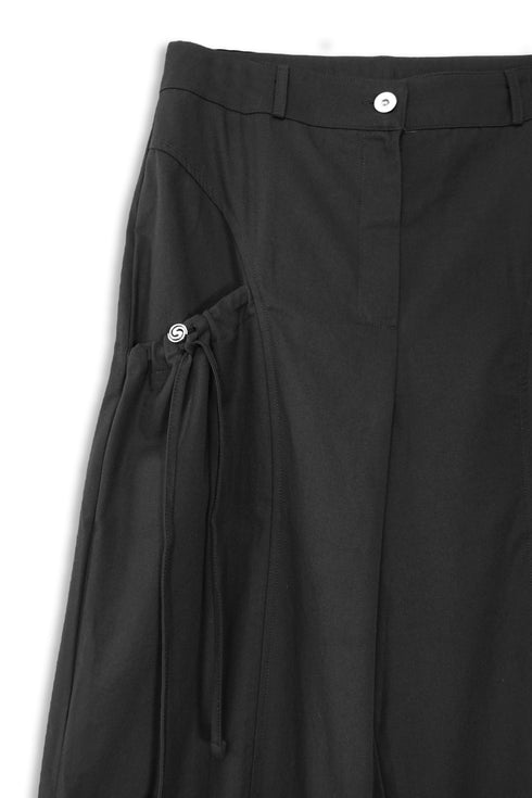 DRAW CODE SPIRAL BUTTON PANTS -BLACK-