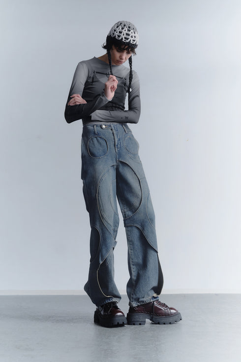 CIRCLE CUT-OUT DENIM PANTS -BLUE-