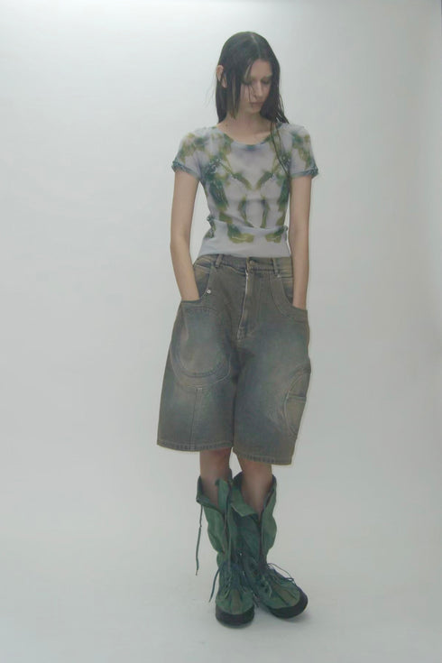 CIRCLE CUT-OUT WASHED HALF PANTS -SANDED BLUE DENIM-