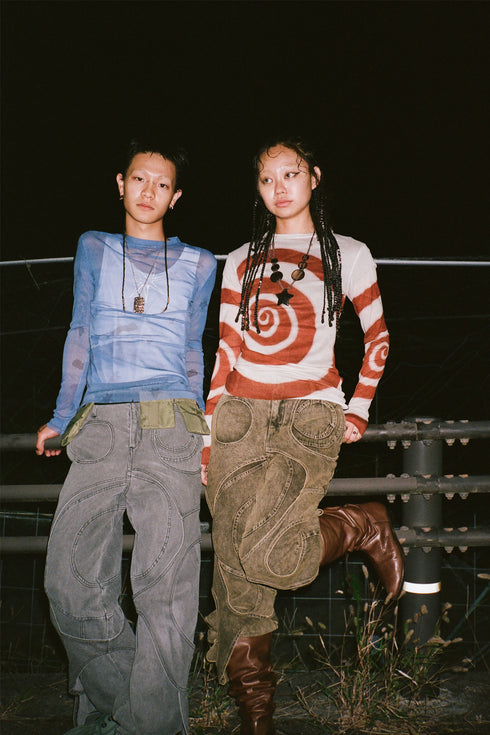 CIRCLE CUT-OUT DENIM PANTS -BLACK-