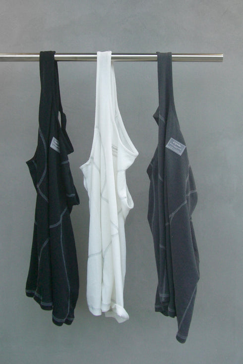 EXPOSED SEAMS TANK TOP -BLACK- *Last1