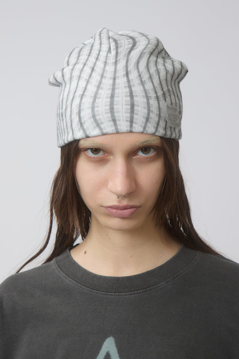 WAVY CHECK BEANIE -GRAY MIX-