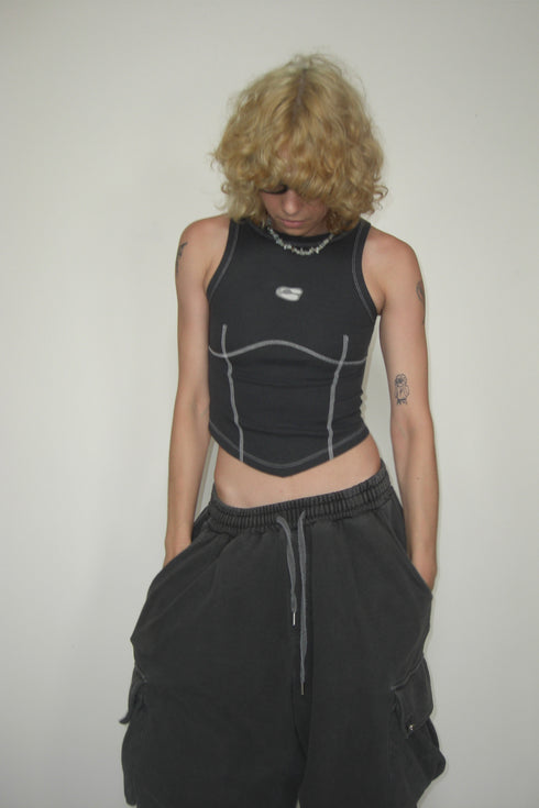 BACK SLIT STITCH TANK TOP -CHARCOAL-