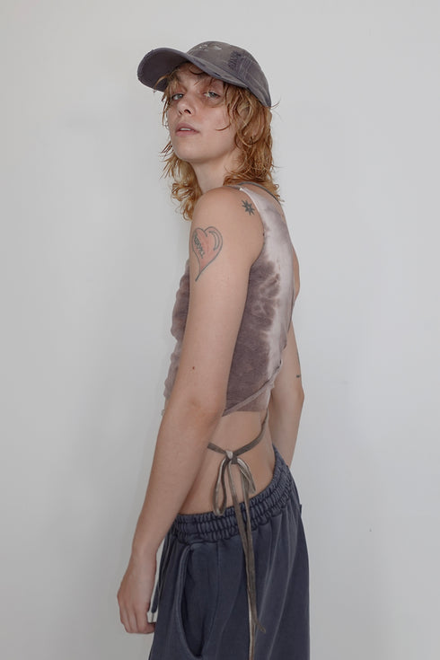 TIE-DYE ASYMMETRY WRAP TANK TOP -BROWN-