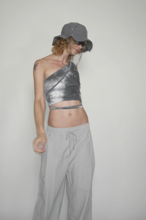 TIE-DYE ASYMMETRY WRAP TANK TOP -CHARCOAL- *Last1