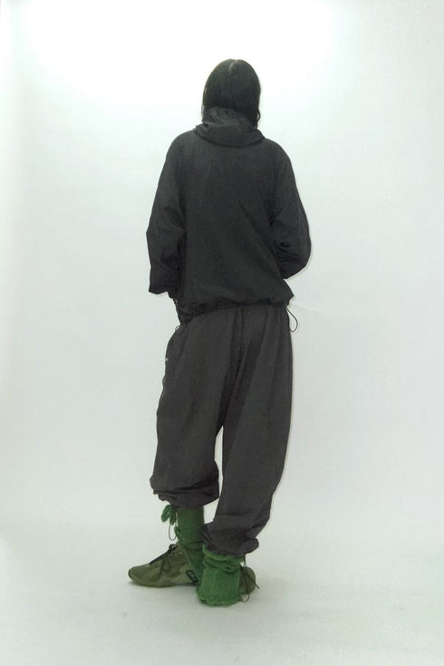 NYLON GATHERED WINDBREAKER -CHARCOAL-