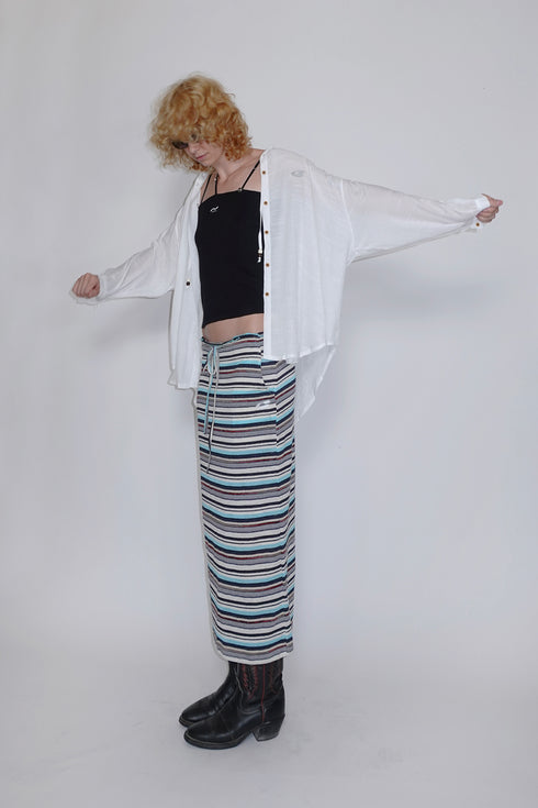 WOOD BUTTON CHILL OUT HOODIE -WHITE-