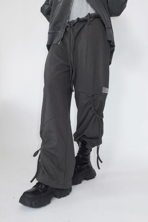 DRAWSTRING PANEL SWEAT PANTS -CHARCOAL-