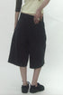 CIRCLE CUT-OUT WASHED HALF PANTS -BLACK DENIM-