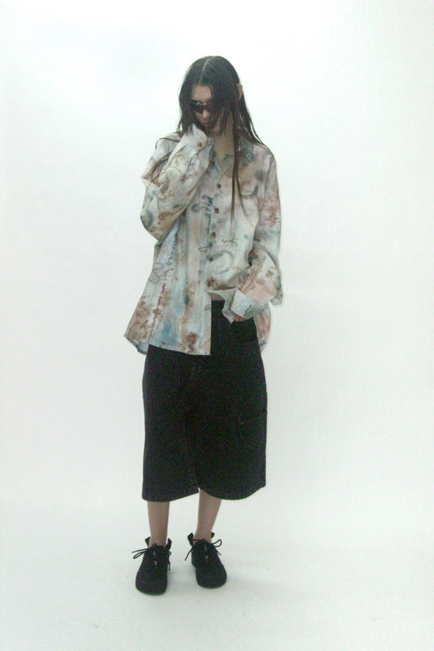 CIRCLE CUT-OUT WASHED HALF PANTS -BLACK DENIM-