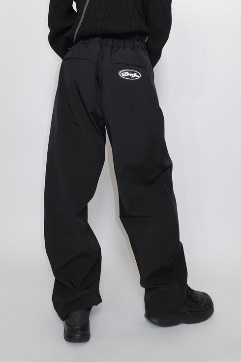 NYLON WIDE CURVED PANTS -BLACK-