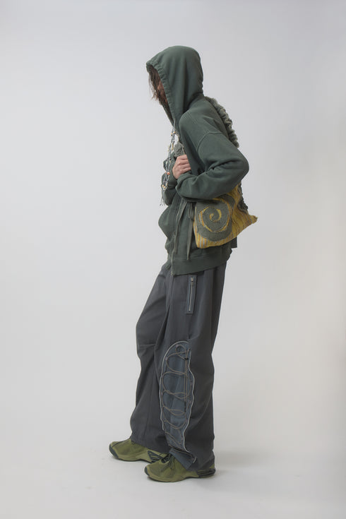 BEADED DRAWSTRING ZIP-UP HOODIE -DARK GREEN-
