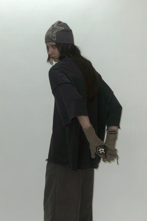 【PRE-ORDER】WASHED CUT-OFF SWEAT TOP -CHARCOAL-