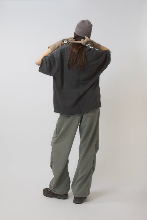 【PRE-ORDER】WASHED CUT-OFF SWEAT TOP -CHARCOAL-
