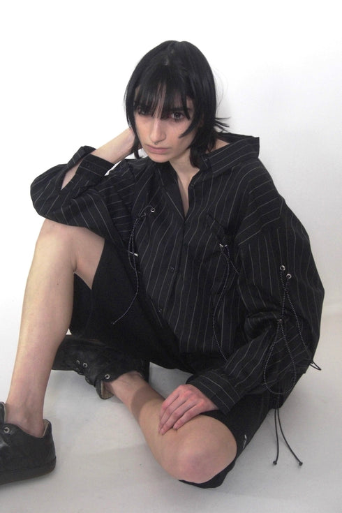 DRAWSTRING-EYELET STRIPED SHIRT -BLACK-