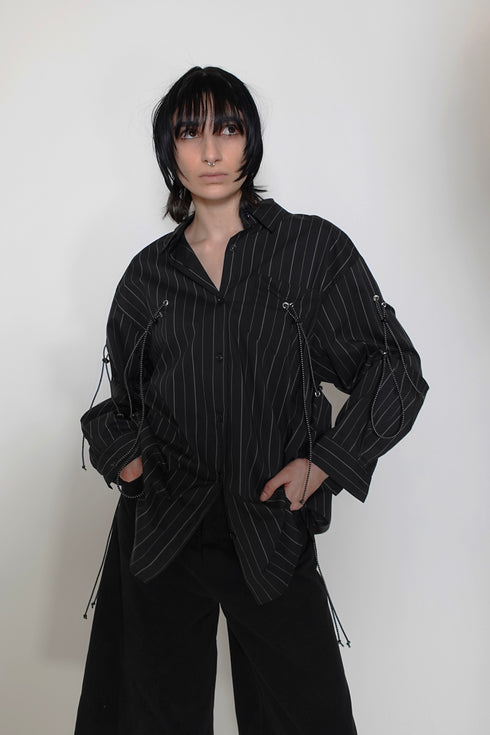 DRAWSTRING-EYELET STRIPED SHIRT -BLACK-