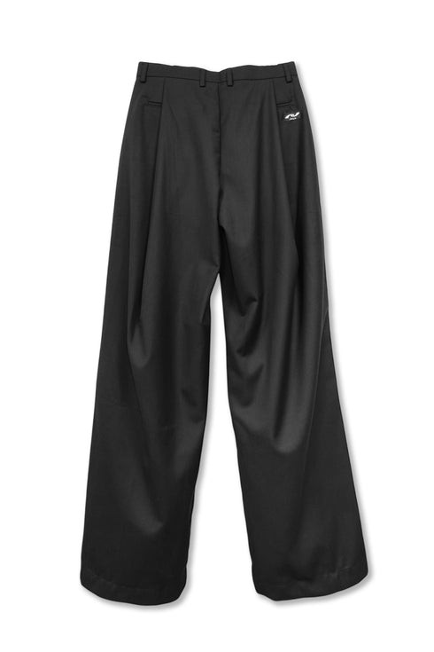 WIDE TUCK TROUSERS -BLACK-