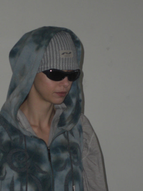 UNALOME SLEEVELESS HOODIE -TIE-DYE BLUE-