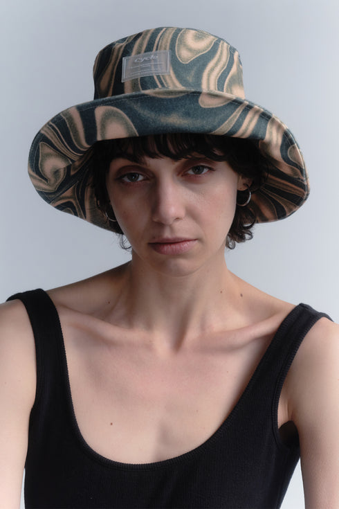 DISTORTED GREEN BUCKET HAT