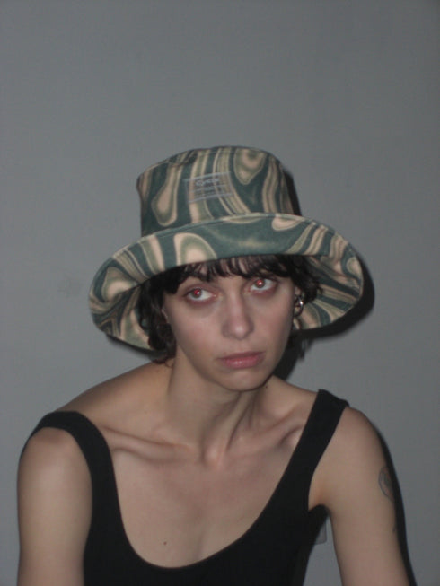 DISTORTED GREEN BUCKET HAT