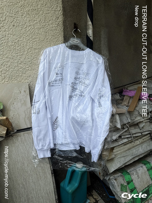 TERRAIN CUT-OUT LONG SLEEVE TEE -WHITE-