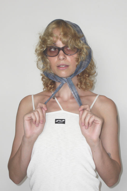 SPIRAL BUTTON THREE STRAP CAMISOLE -IVORY-