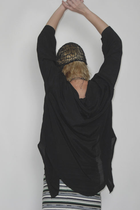 WOOD BUTTON CHILL OUT HOODIE -BLACK-